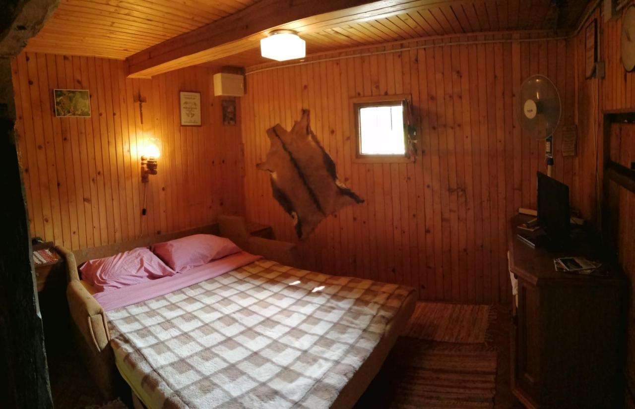 Robinzonski Smjestaj Tepes Tuheljske Toplice Kültér fotó
